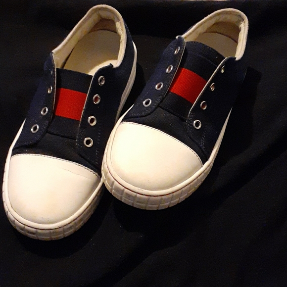 Gucci - Picture 1 of 4